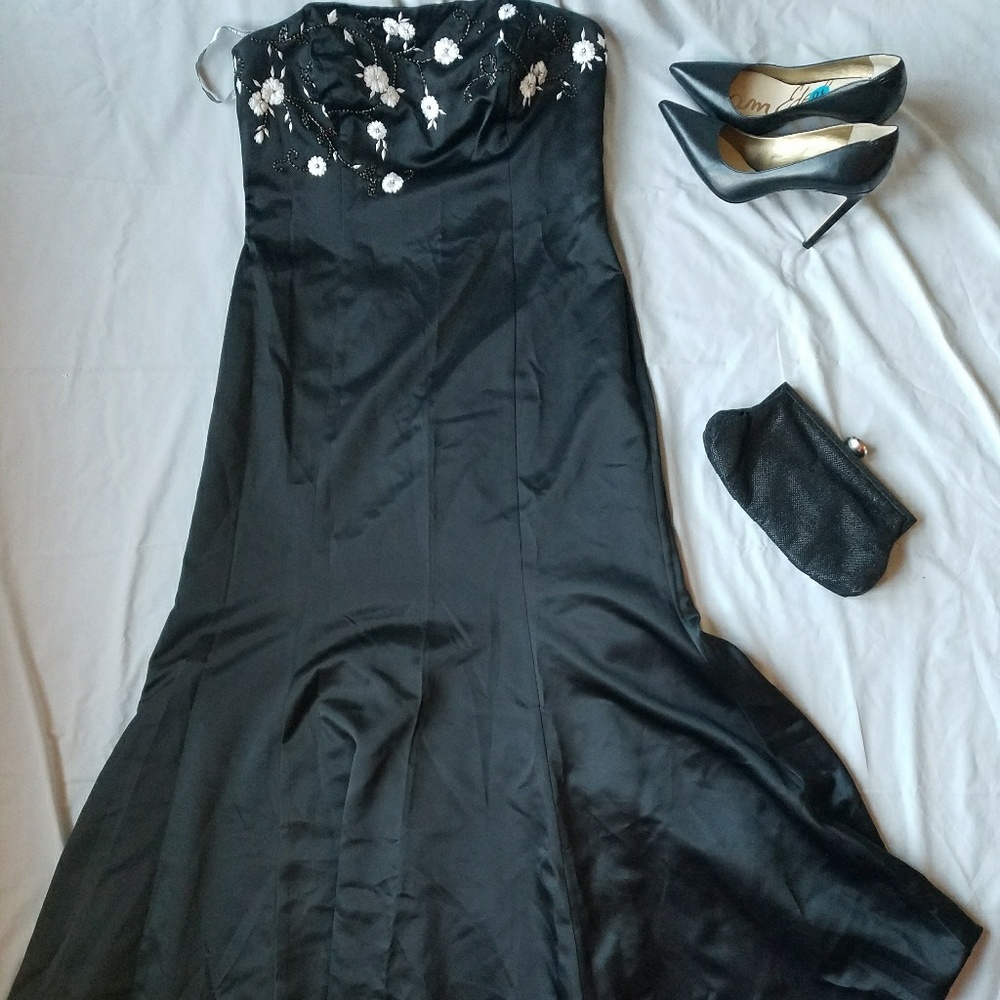 NWT. DAVID'S BRIDAL Evening Gown (Mermaid style)